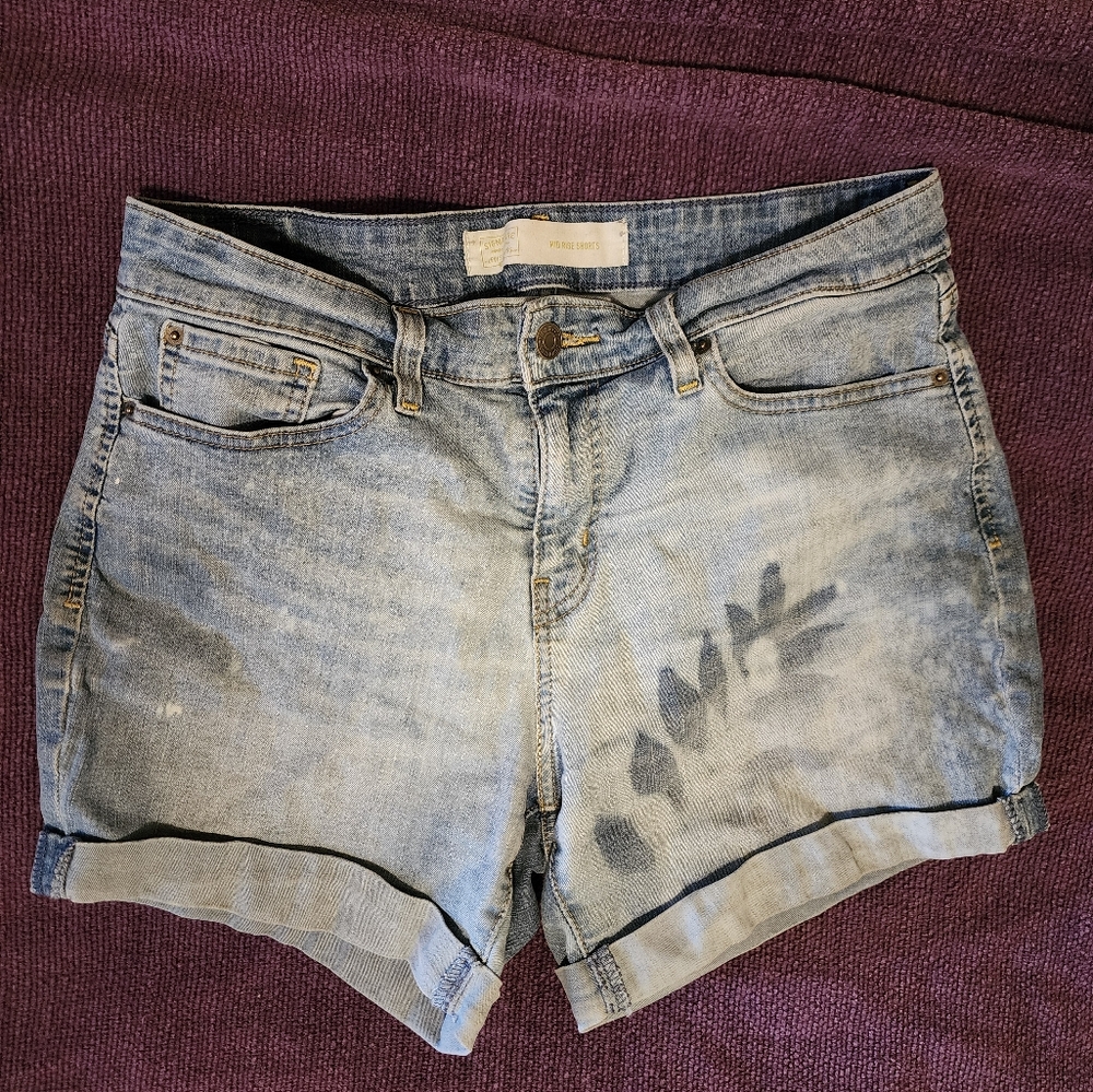 Levis Shorts Womens Size 8